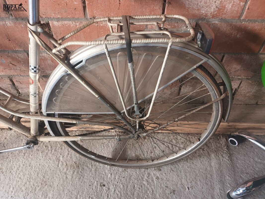 Damesfiets Salvator – foto 3 – kavel bij BOPA Auctions, Poperinge