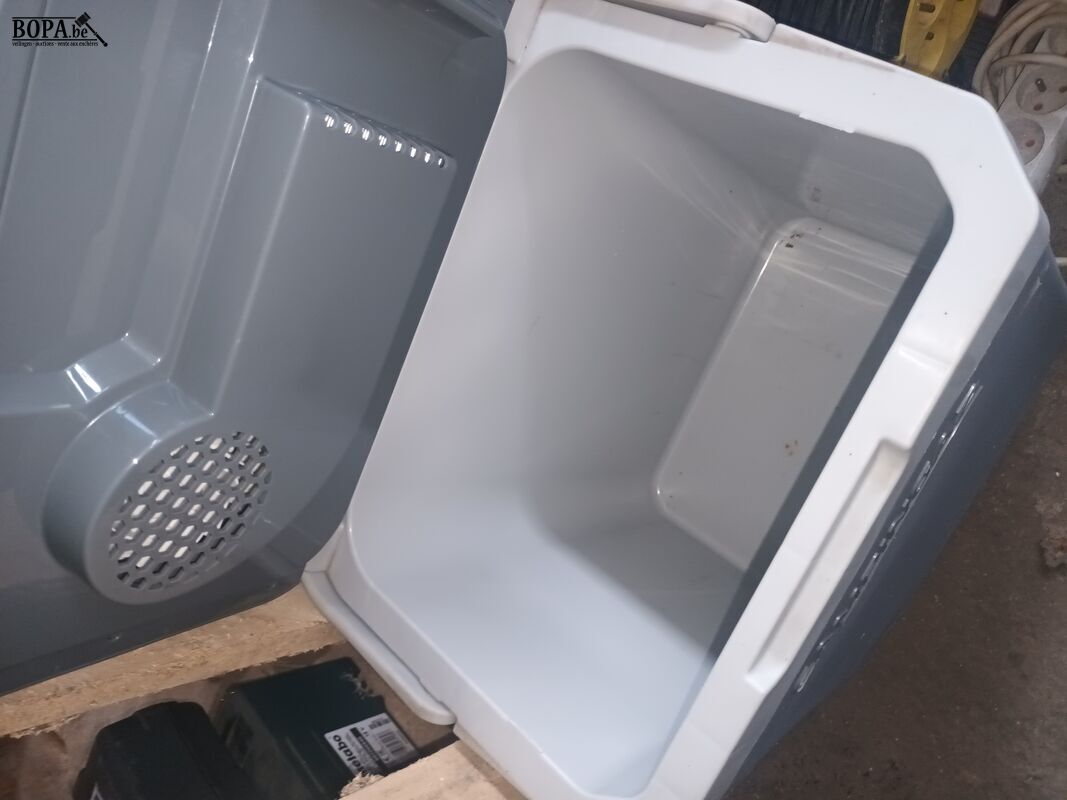 Campingaz 12V koelbox – foto 3 – kavel bij BOPA Auctions, Poperinge