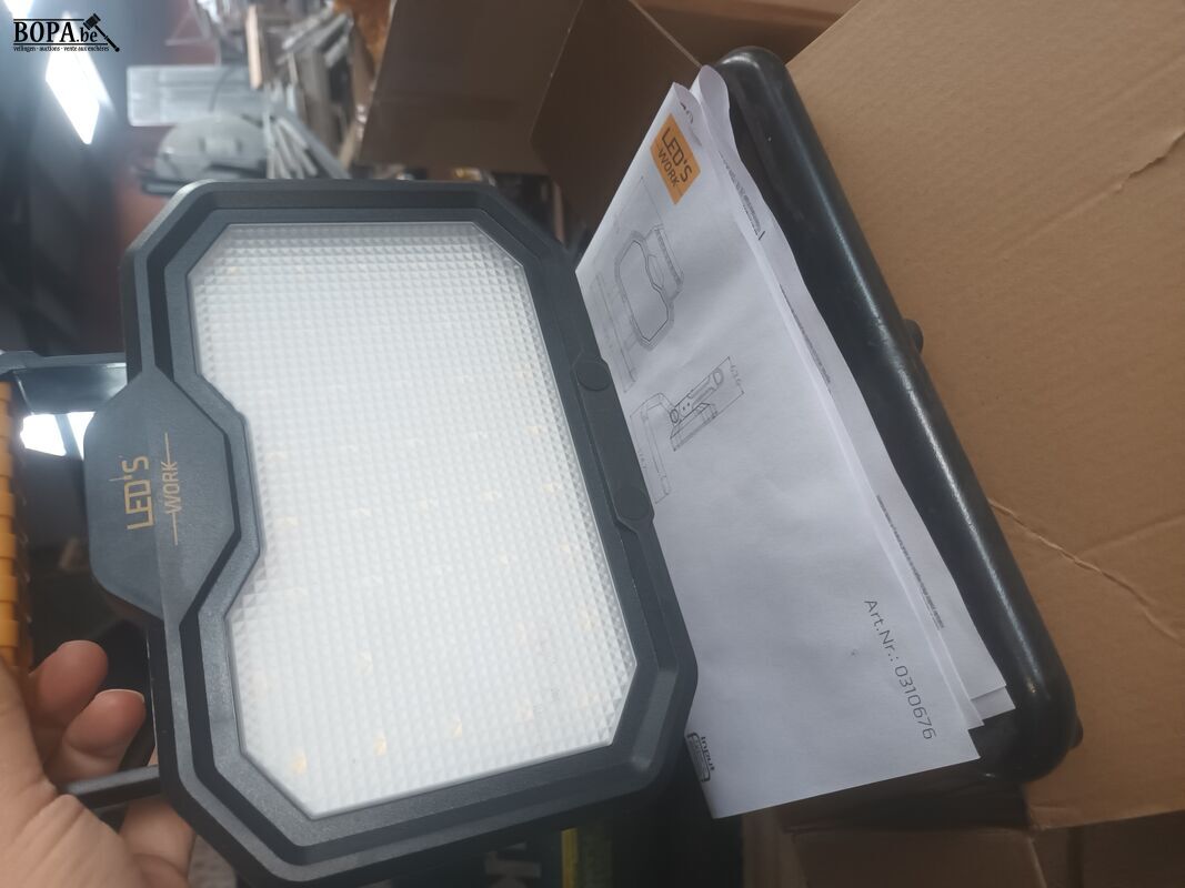 Oplaadbaar werflicht – foto 4 – kavel bij BOPA Auctions, Houthulst