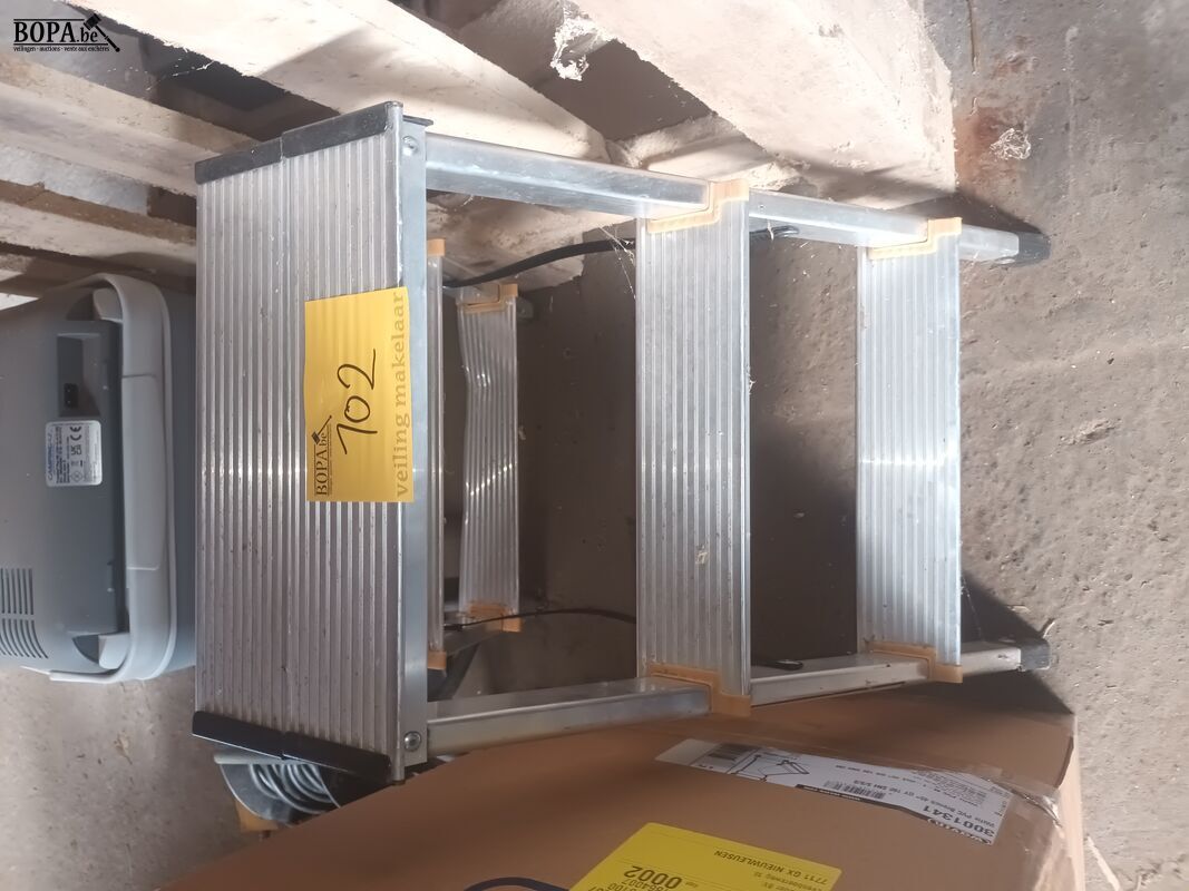 Aluminium trapje – foto 5 – kavel bij BOPA Auctions, Houthulst