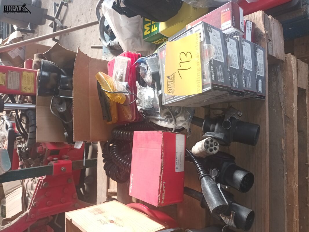 Diverse onderdelen voor aanhangwagen – foto 2 – kavel bij BOPA Auctions, Poperinge