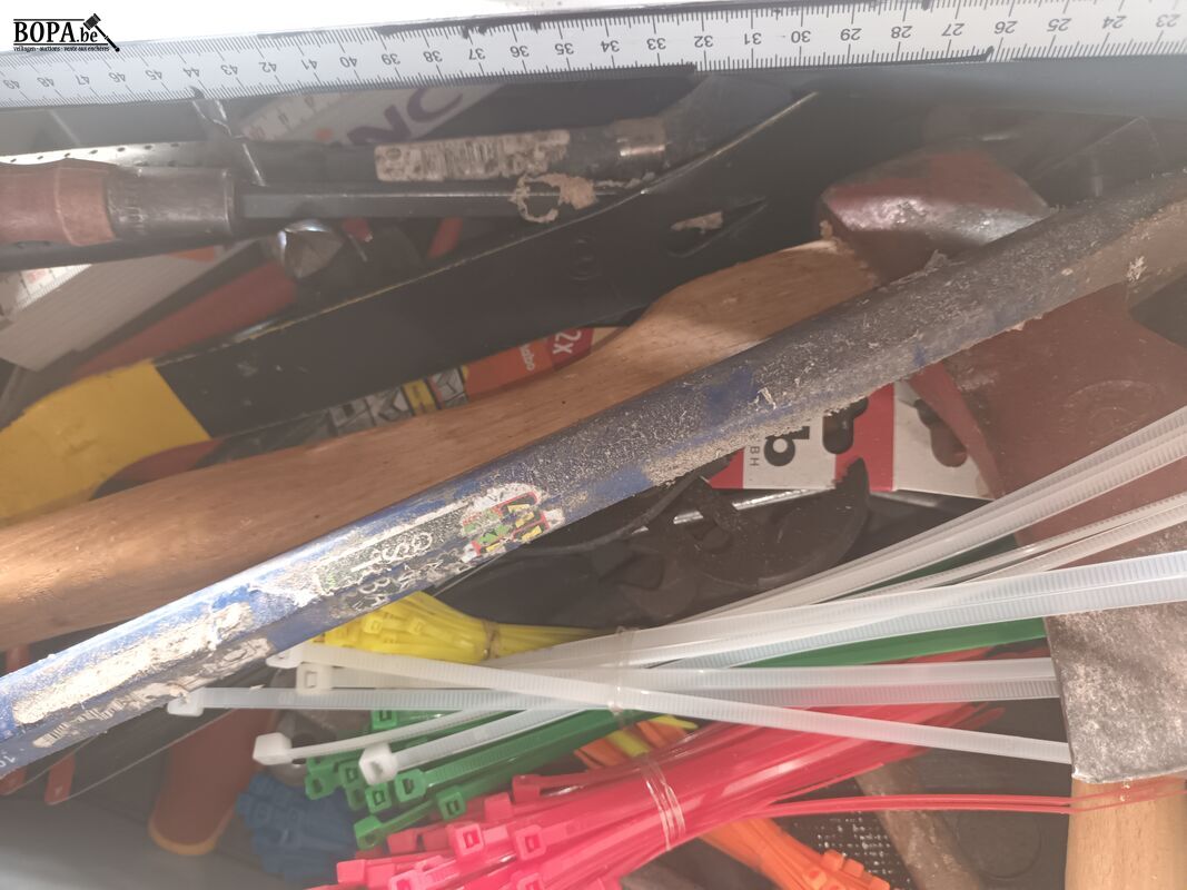 Lot werkmateriaal en materiaalkoffers – foto 4 – kavel bij BOPA Auctions, Houthulst