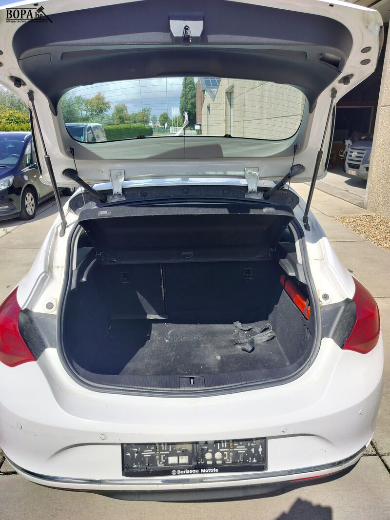OPEL Astra (2014-chass.W0LPC6EW7EG009894) – foto 6 – kavel bij BOPA Auctions, Ieper