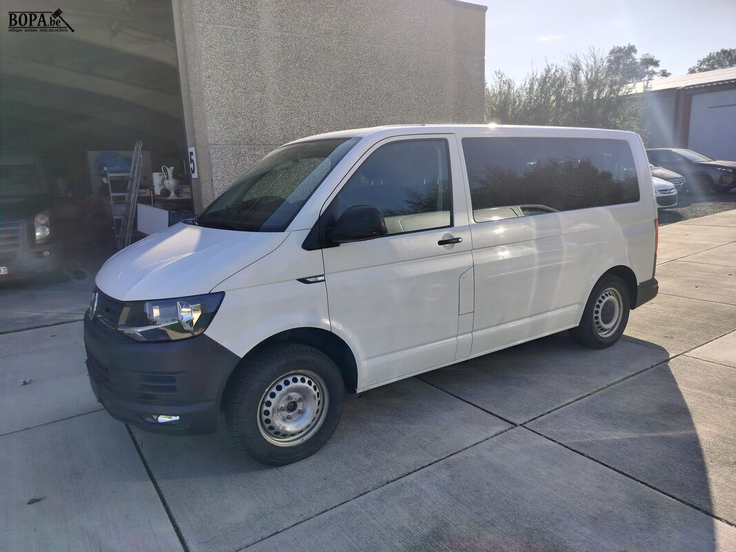 VW combi (2017-chass.WV2ZZZ7HZHH044385) – foto 2 – kavel bij BOPA Auctions, Ieper