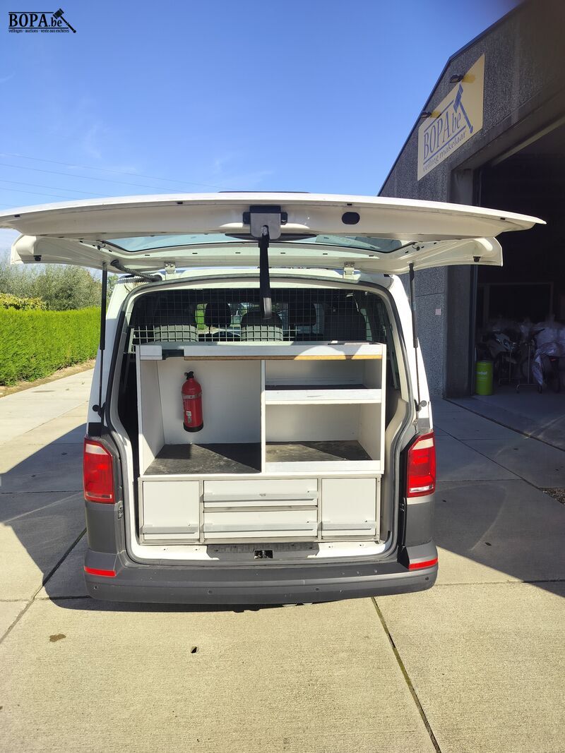 VW combi (2017-chass.WV2ZZZ7HZHH044385) – foto 6 – kavel bij BOPA Auctions, Ieper