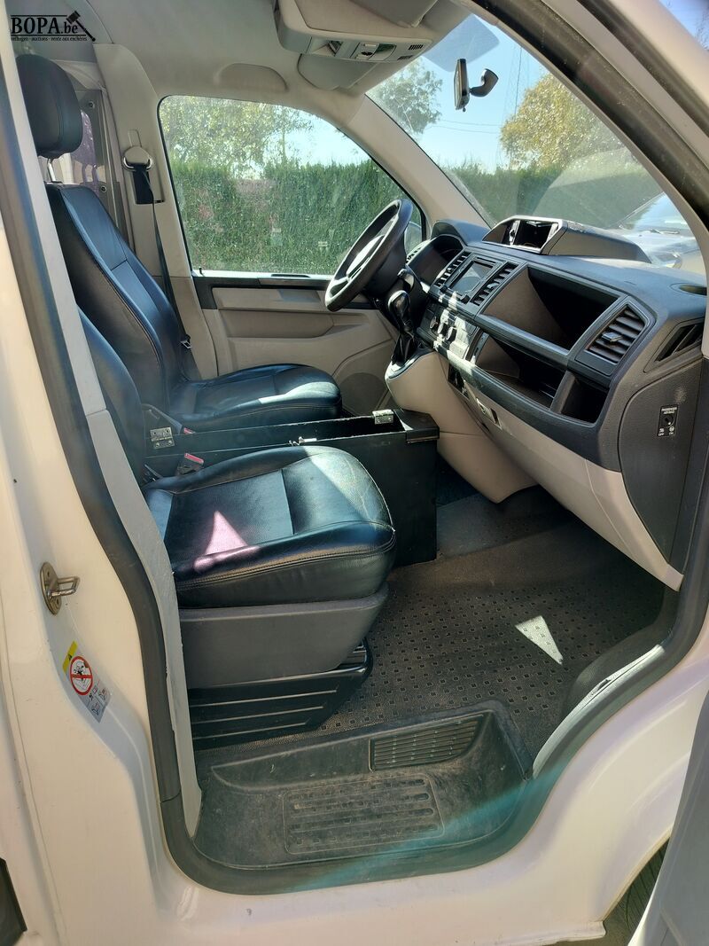 VW combi (2019-chass.WV2ZZZ7HZKH010810) – foto 8 – kavel bij BOPA Auctions, Ieper