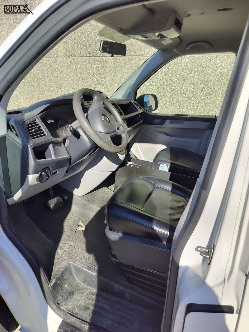 VW combi (2019-chass.WV2ZZZ7HZKH010810) – foto 10 – kavel bij BOPA Auctions, Ieper