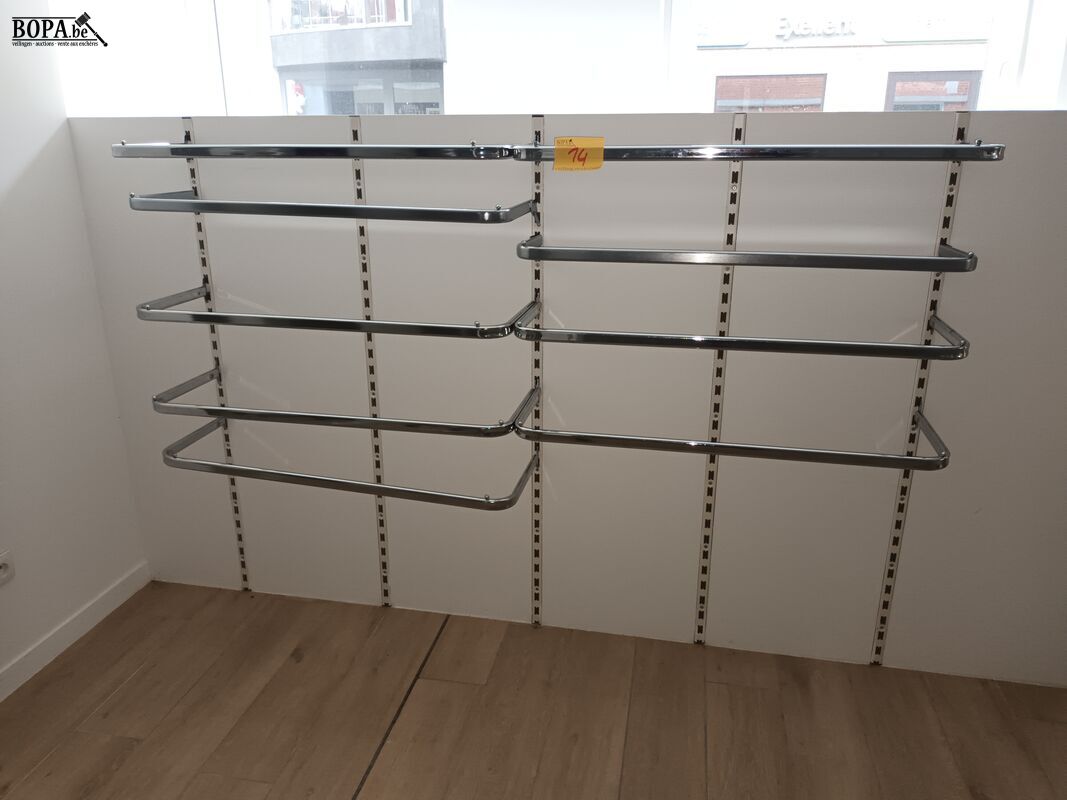 Insteek kledingroedes. 9 stuks – foto 3 – kavel bij BOPA Auctions, Wervik