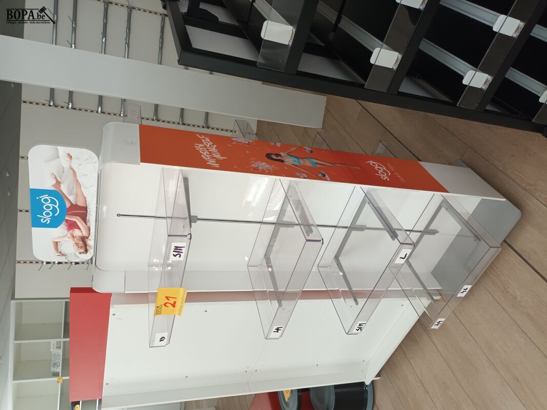 Winkelrek Sloggi – foto 2 – kavel bij BOPA Auctions, Wervik