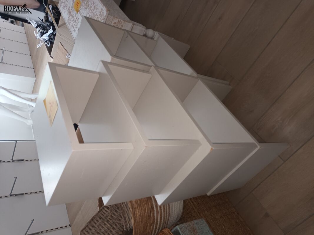 Etalage tafeltjes. 7 stuks – foto 3 – kavel bij BOPA Auctions, Wervik