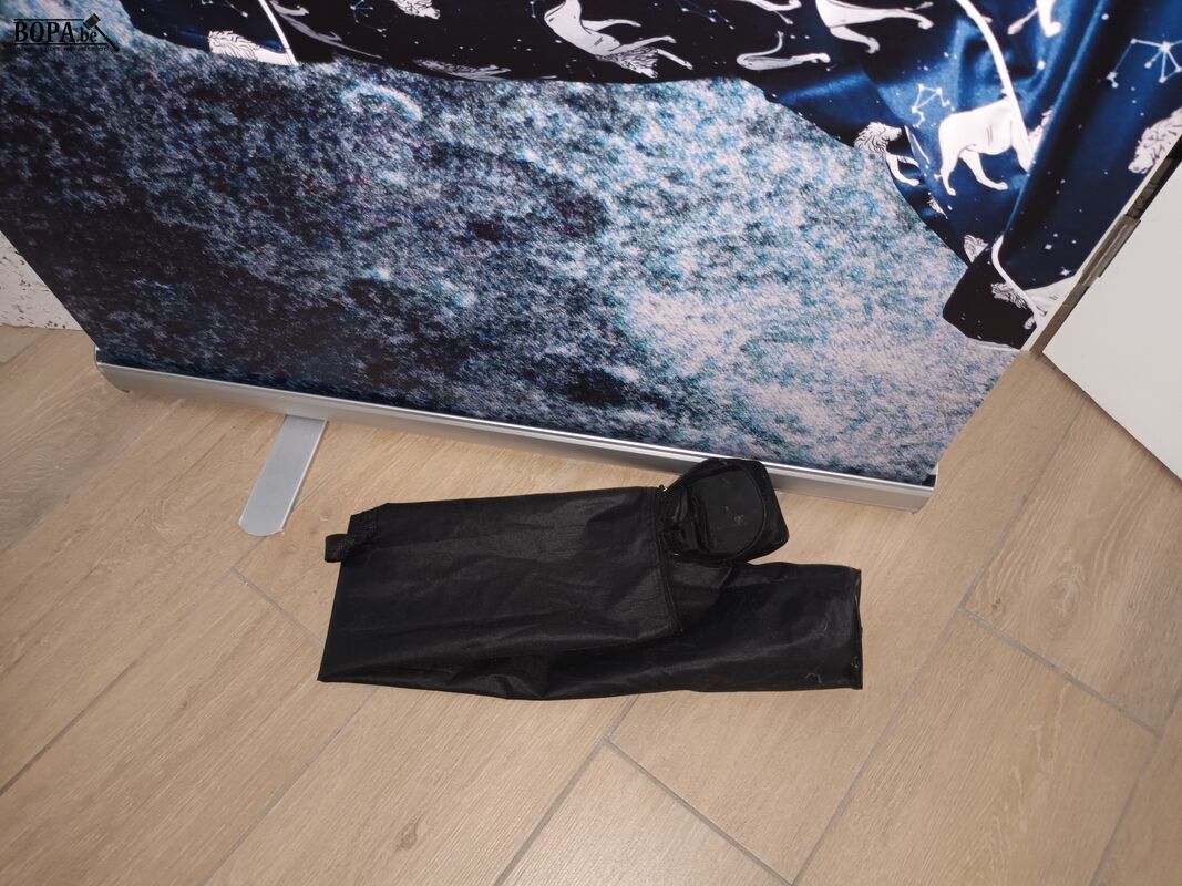 Roll-up banner met draagtas – foto 3 – kavel bij BOPA Auctions, Wervik