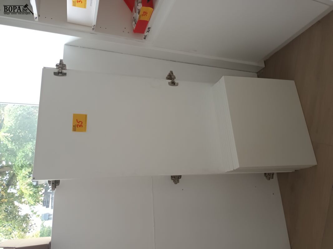 Kastdeuren en legplanken – foto 2 – kavel bij BOPA Auctions, Wervik