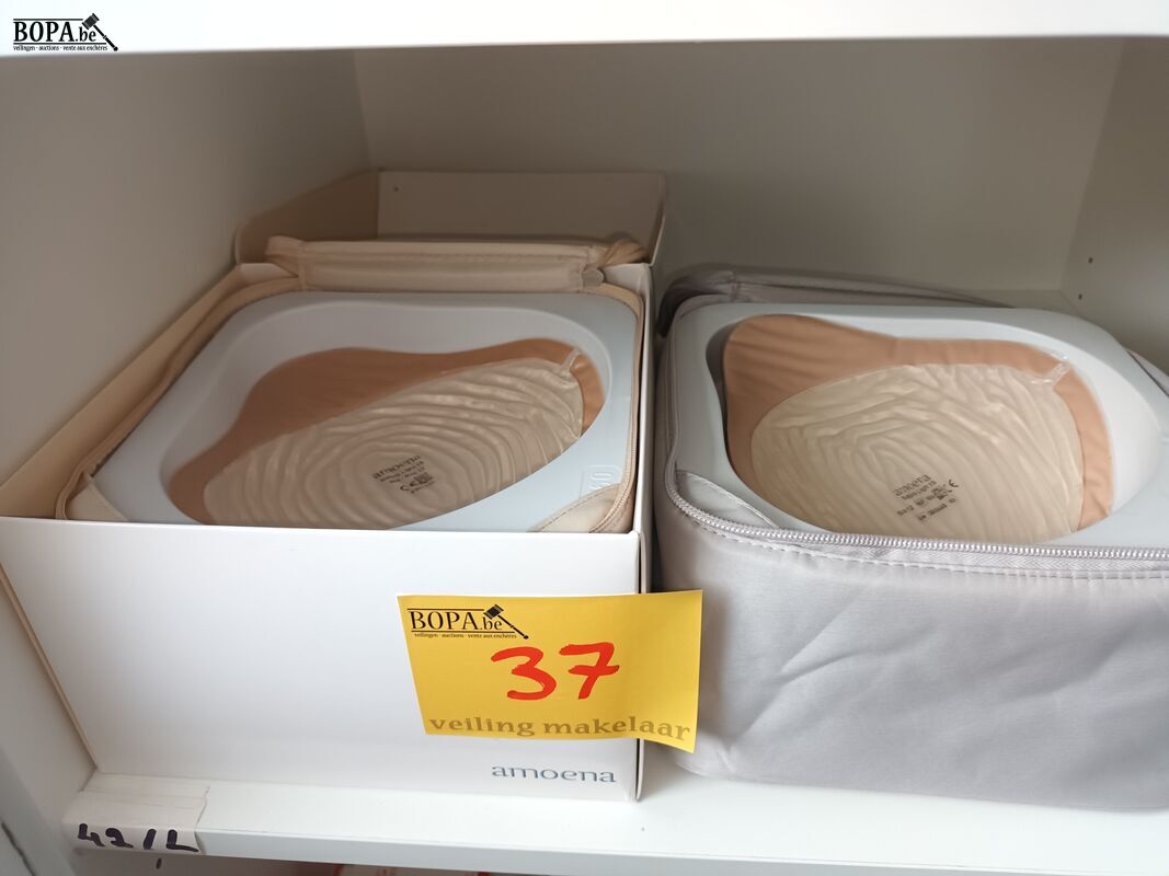Amoena borstprothese. 2 stuks – foto 3 – kavel bij BOPA Auctions, Wervik