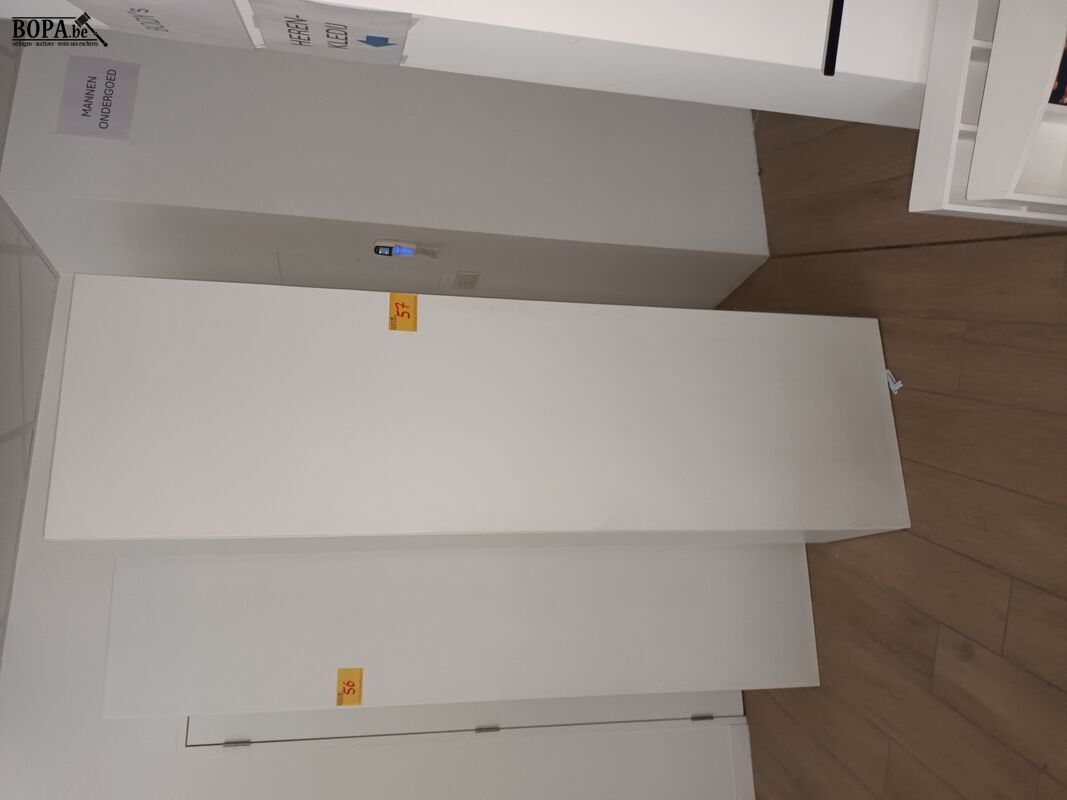 Witte kolomkast – foto 2 – kavel bij BOPA Auctions, Wervik