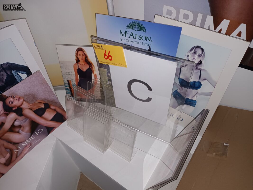 Promotie posters en kaders – foto 4 – kavel bij BOPA Auctions, Wervik