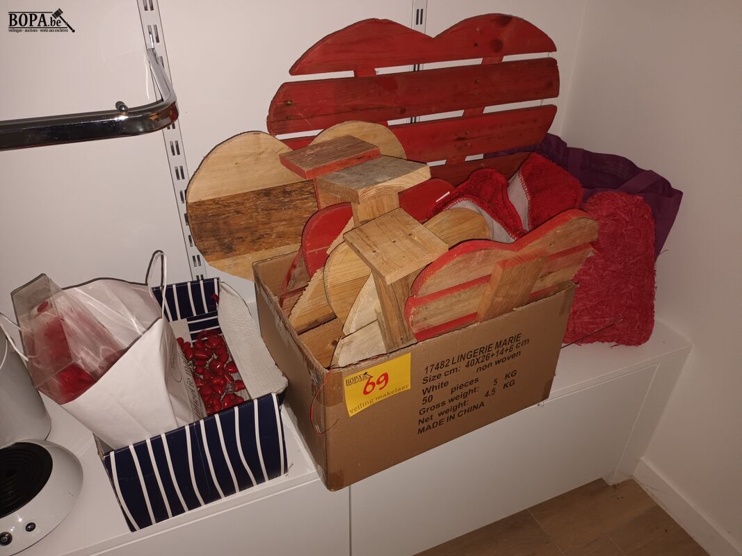 Lot valentijn decoratie – foto 2 – kavel bij BOPA Auctions, Wervik