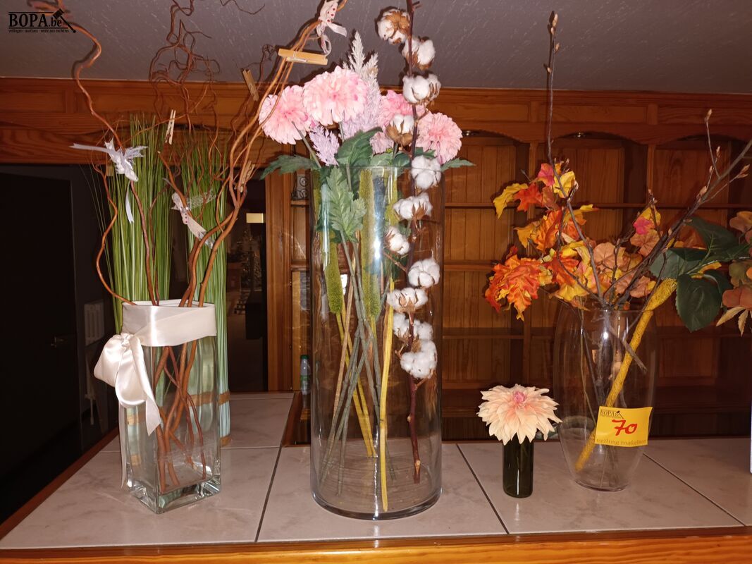 Vazen met kunstbloemen. 10 stuks – foto 3 – kavel bij BOPA Auctions, Wervik