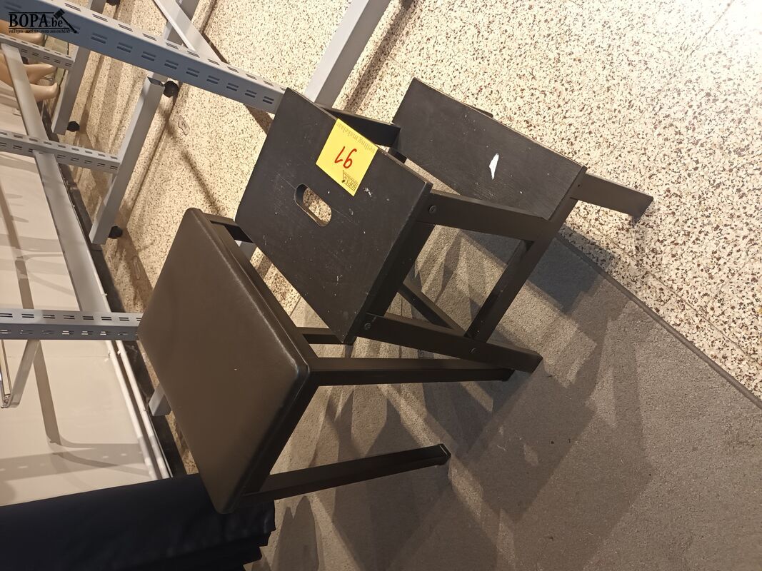 Zitbankje en trapje – foto 2 – kavel bij BOPA Auctions, Wervik