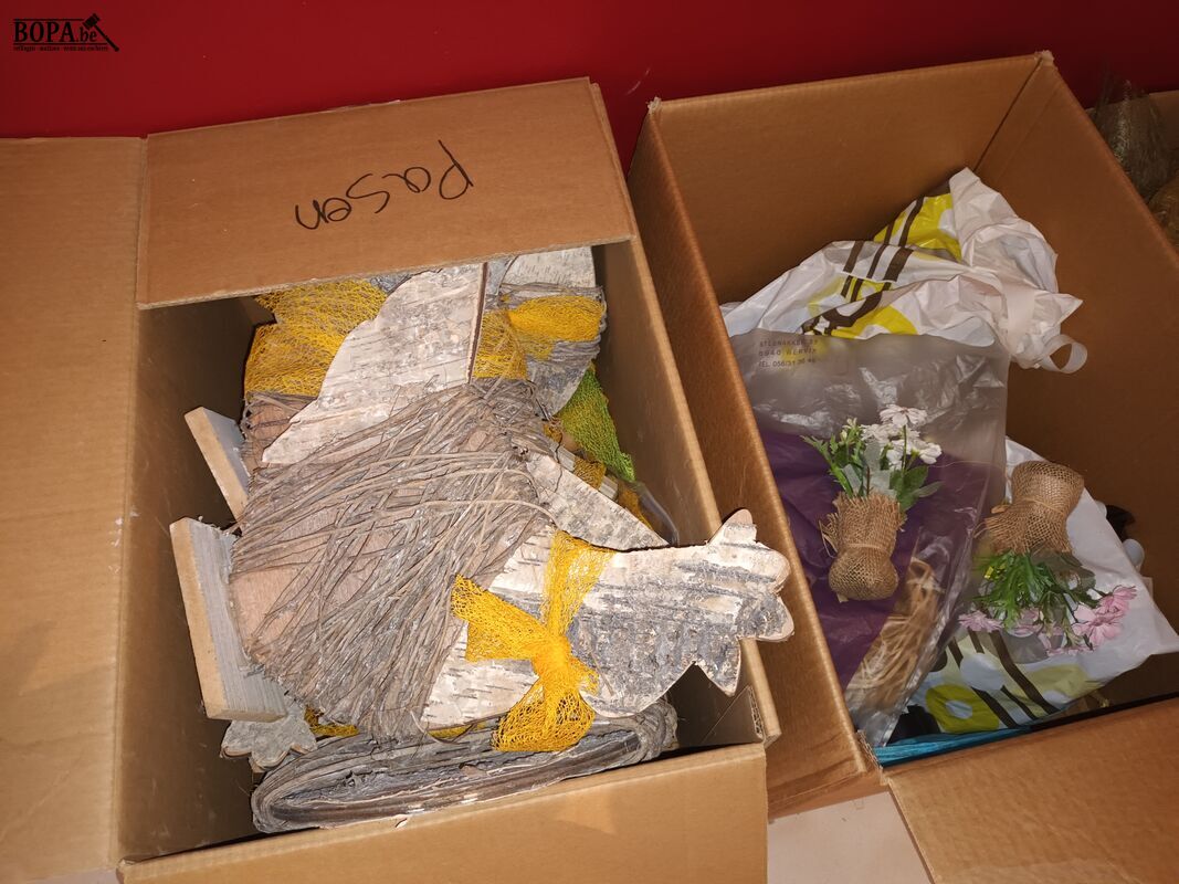 Seizoensdecoratie. 6 dozen – foto 4 – kavel bij BOPA Auctions, Wervik