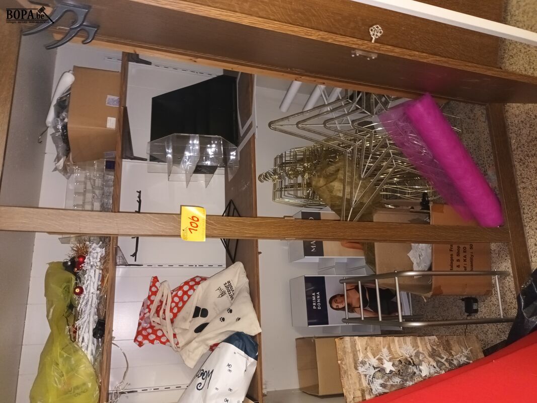 Diversen. Inhoud kast – foto 2 – kavel bij BOPA Auctions, Wervik