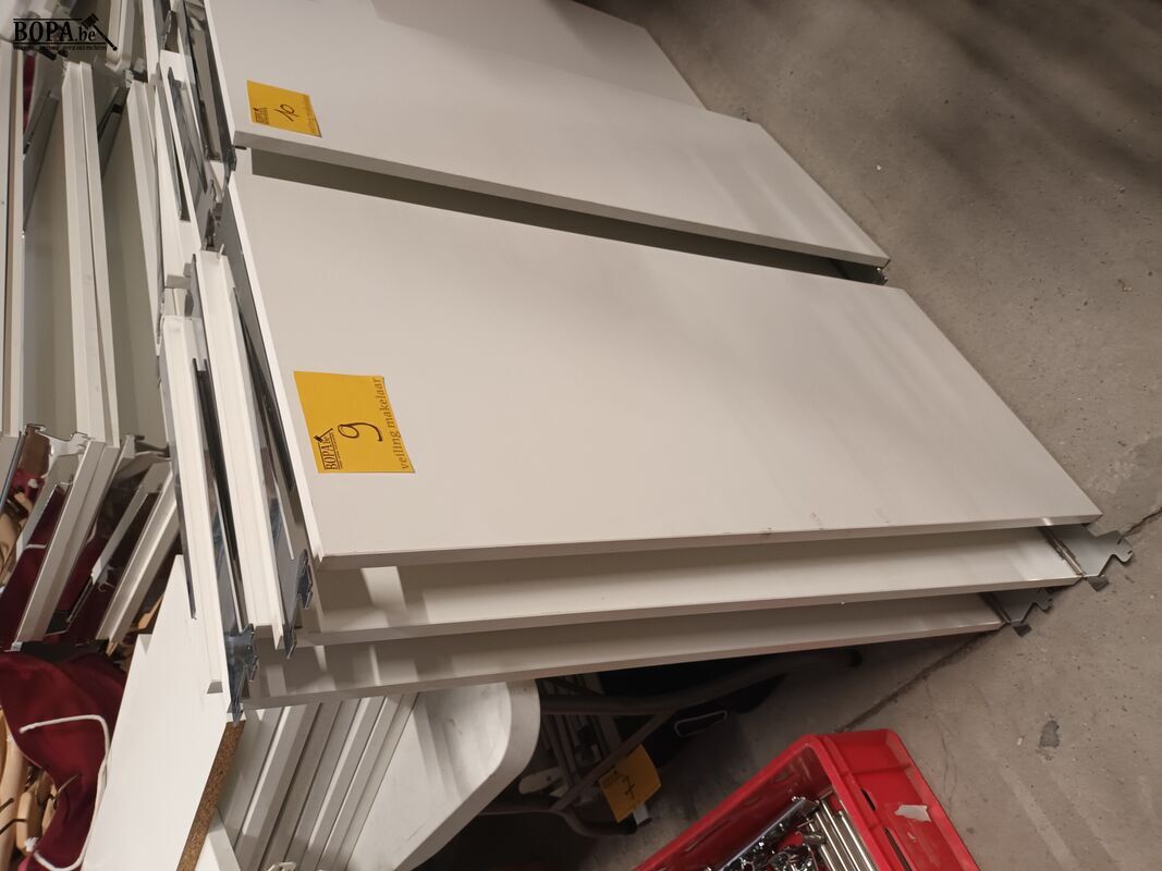 Legplanken voor winkelrek. 5 stuks – foto 2 – kavel bij BOPA Auctions, Ieper
