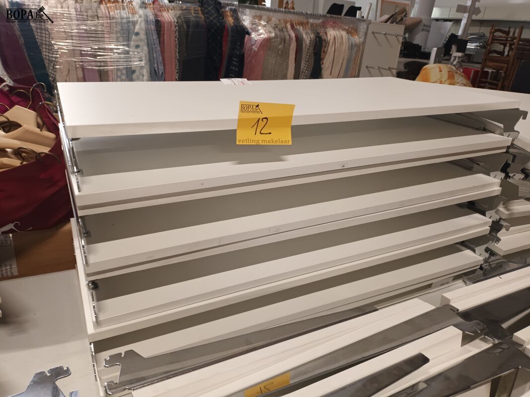 Legplanken voor winkelrek. 10 stuks – foto 2 – kavel bij BOPA Auctions, Ieper