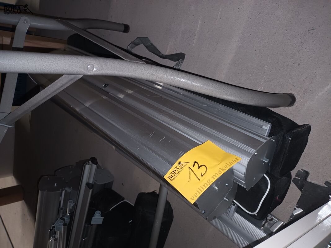 Roll-up banners. 5 stuks – foto 2 – kavel bij BOPA Auctions, Ieper