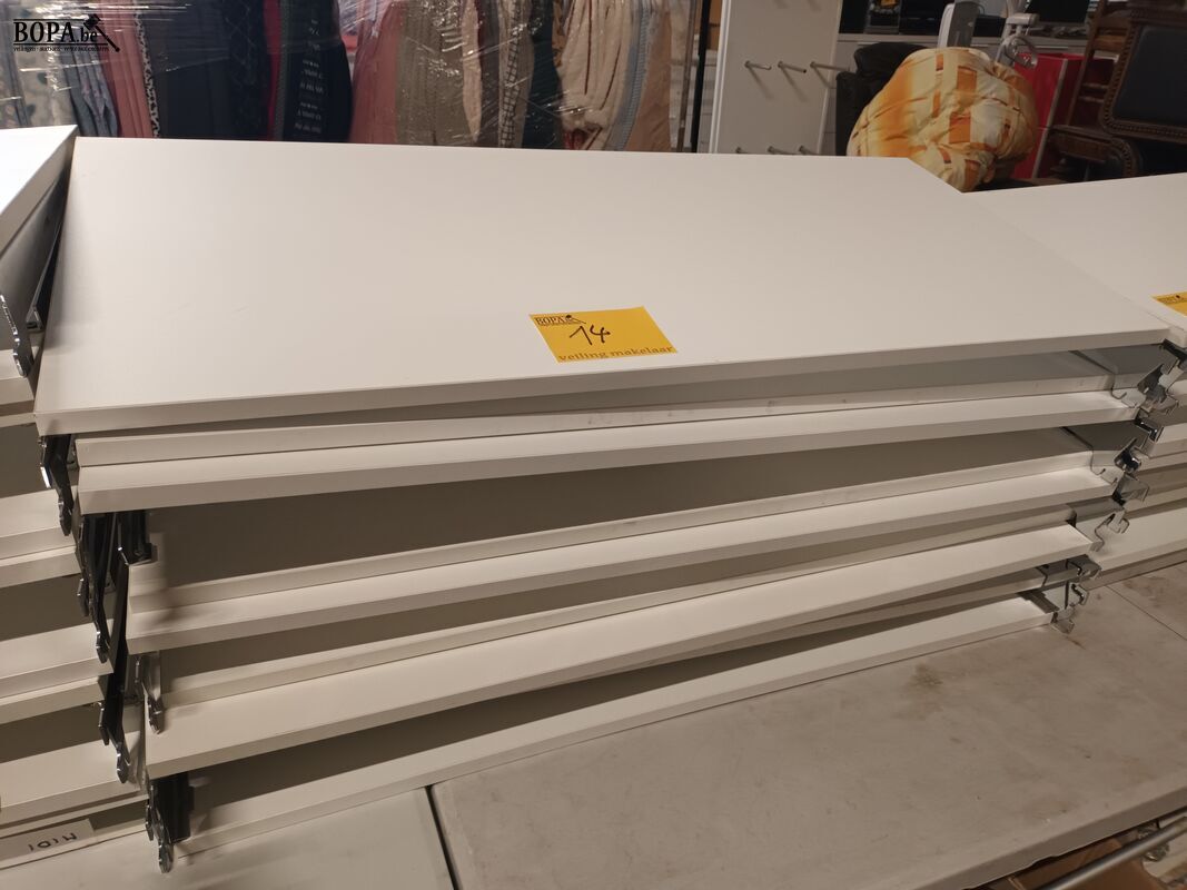 Legplanken voor winkelrek. 10 stuks – foto 2 – kavel bij BOPA Auctions, Ieper