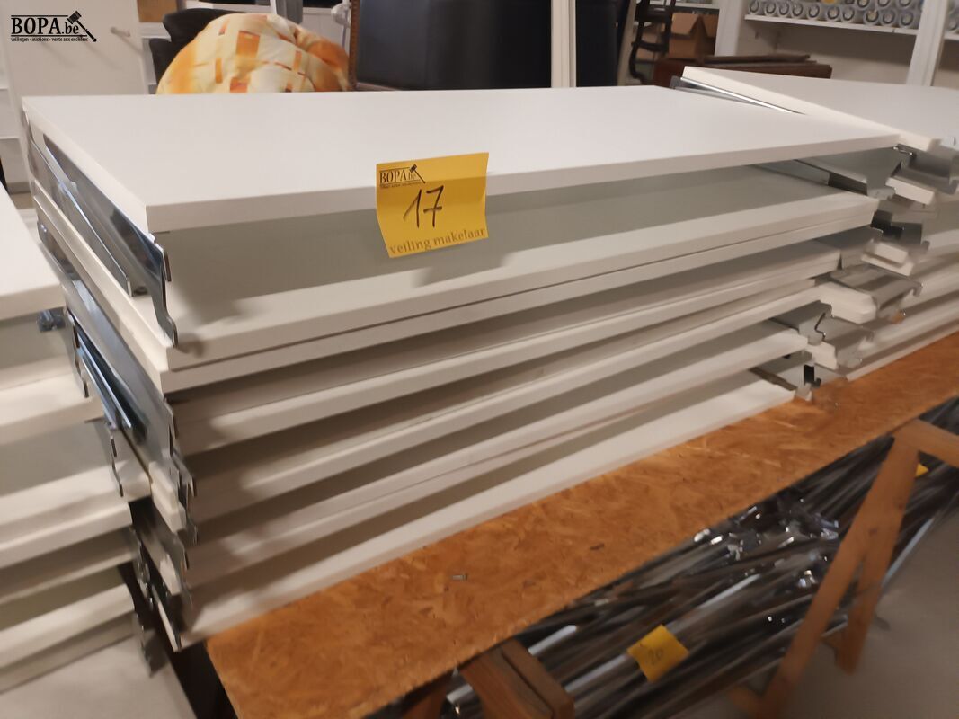 Legplanken voor winkelrek. 10 stuks – foto 2 – kavel bij BOPA Auctions, Ieper