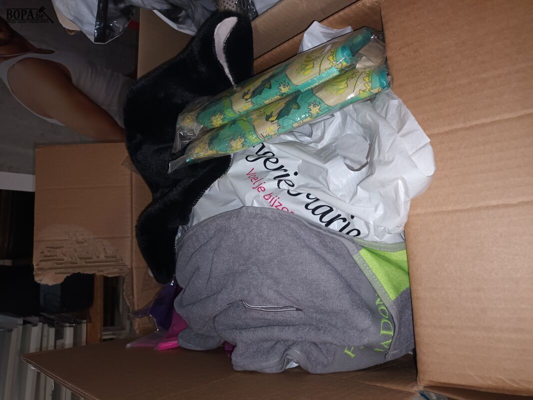 Diversen. 3 dozen – foto 3 – kavel bij BOPA Auctions, Ieper