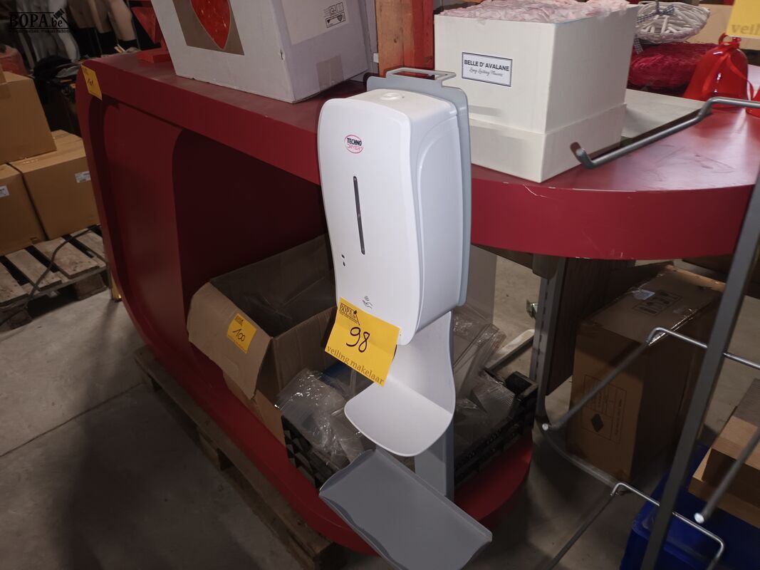 Winkelmeubel – foto 4 – kavel bij BOPA Auctions, Ieper