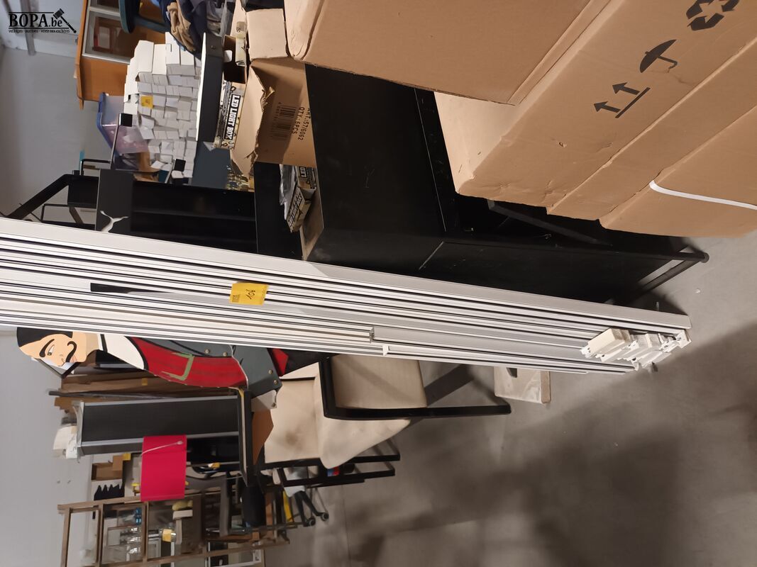 Rails voor ophanging spots. 10 stuks – foto 4 – kavel bij BOPA Auctions, Ieper