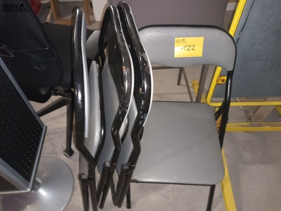 Klapstoelen. 4 stuks – foto 4 – kavel bij BOPA Auctions, Ieper