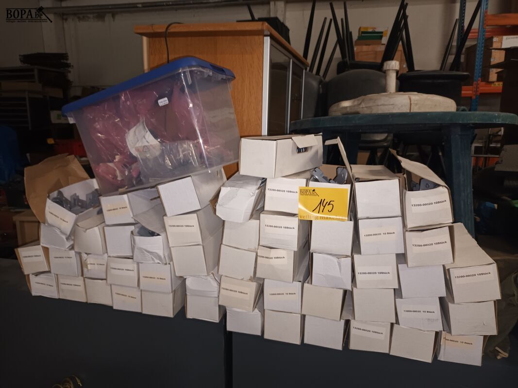 Metalen kokerprofielen. 50 dozen – foto 2 – kavel bij BOPA Auctions, Ieper