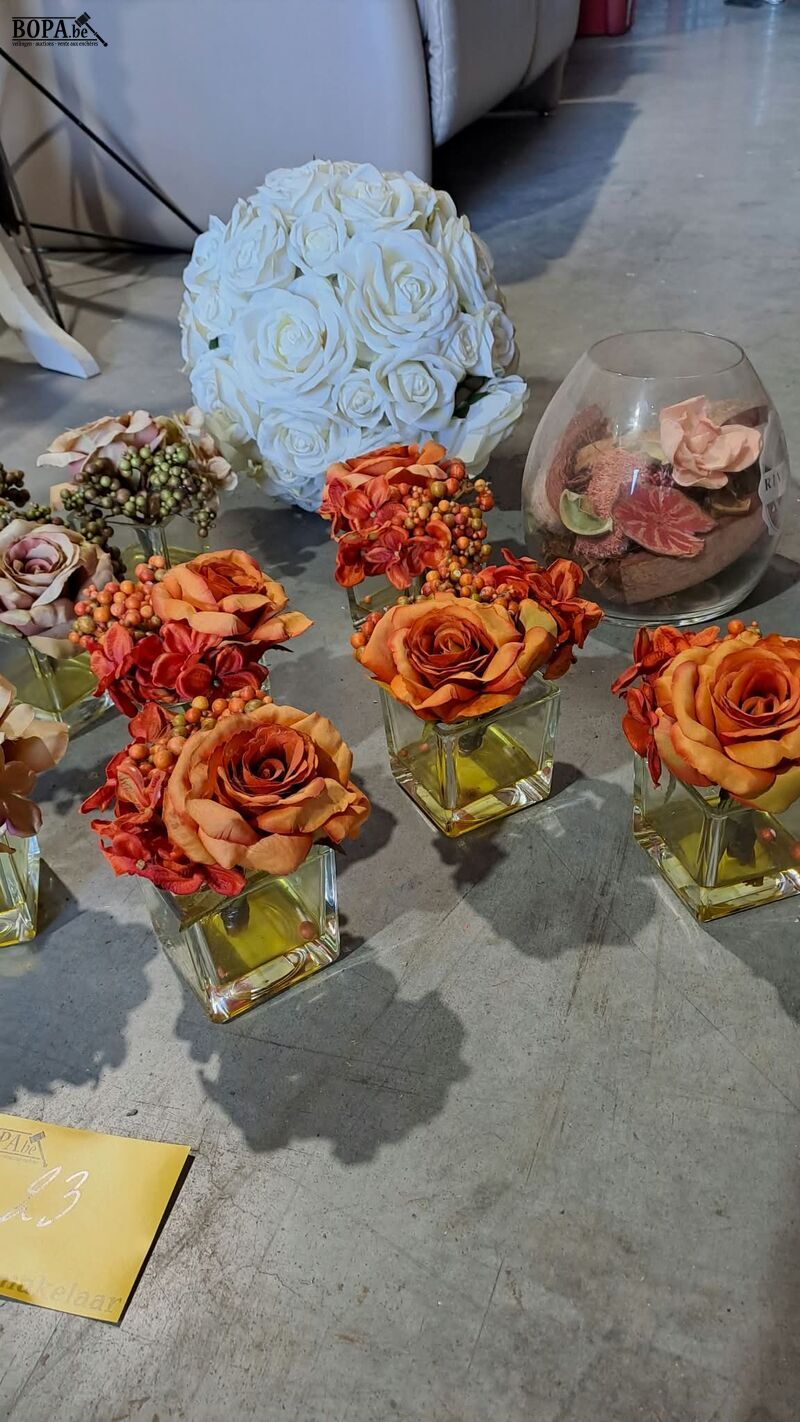 Kunstbloemen voor binnen of buiten - 12 stuks – foto 3 – kavel bij BOPA Auctions, Aarsele
