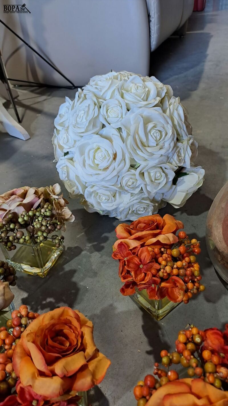 Kunstbloemen voor binnen of buiten - 12 stuks – foto 5 – kavel bij BOPA Auctions, Aarsele