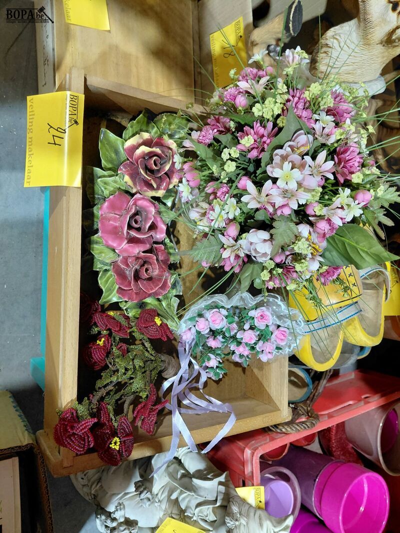 Bloemendecoratie binnen of buiten - 4 stuks – foto 5 – kavel bij BOPA Auctions, Aarsele
