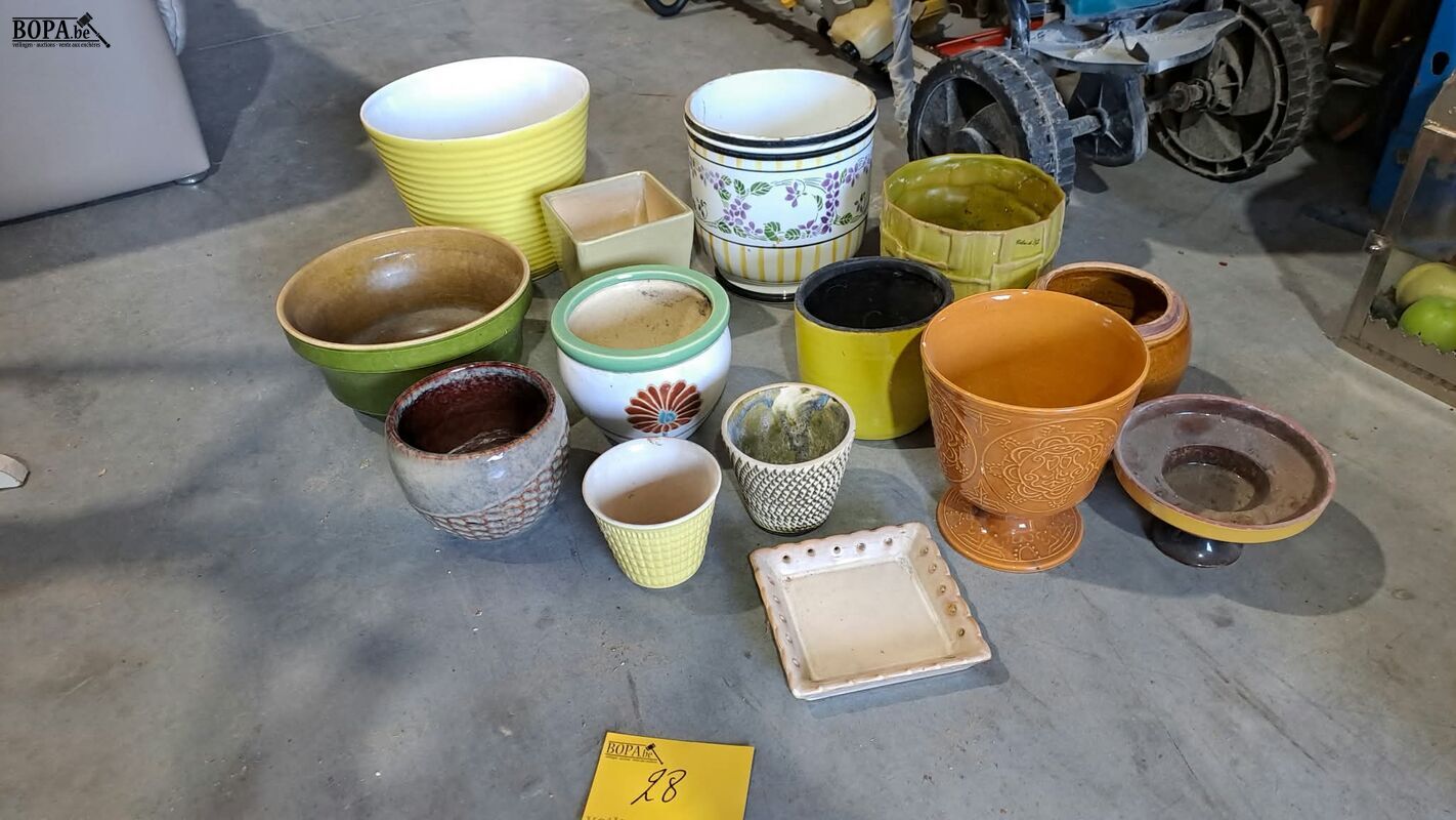 Bloempotten in tinten groen - geel - bruin - 14 stuks – foto 2 – kavel bij BOPA Auctions, Aarsele
