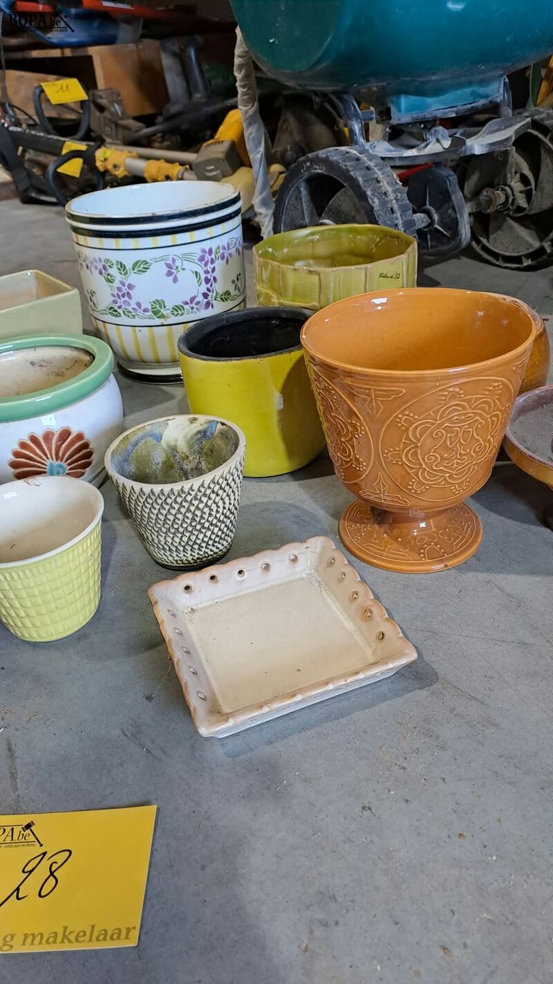 Bloempotten in tinten groen - geel - bruin - 14 stuks – foto 4 – kavel bij BOPA Auctions, Aarsele