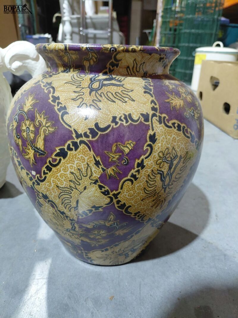 Decoratieve kruiken - 3 stuks – foto 3 – kavel bij BOPA Auctions, Aarsele