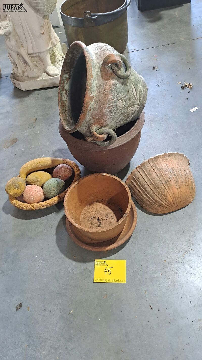 Bloempotten voor buiten 4 stuks en decoratieve fruitschaal i – foto 2 – kavel bij BOPA Auctions, Aarsele