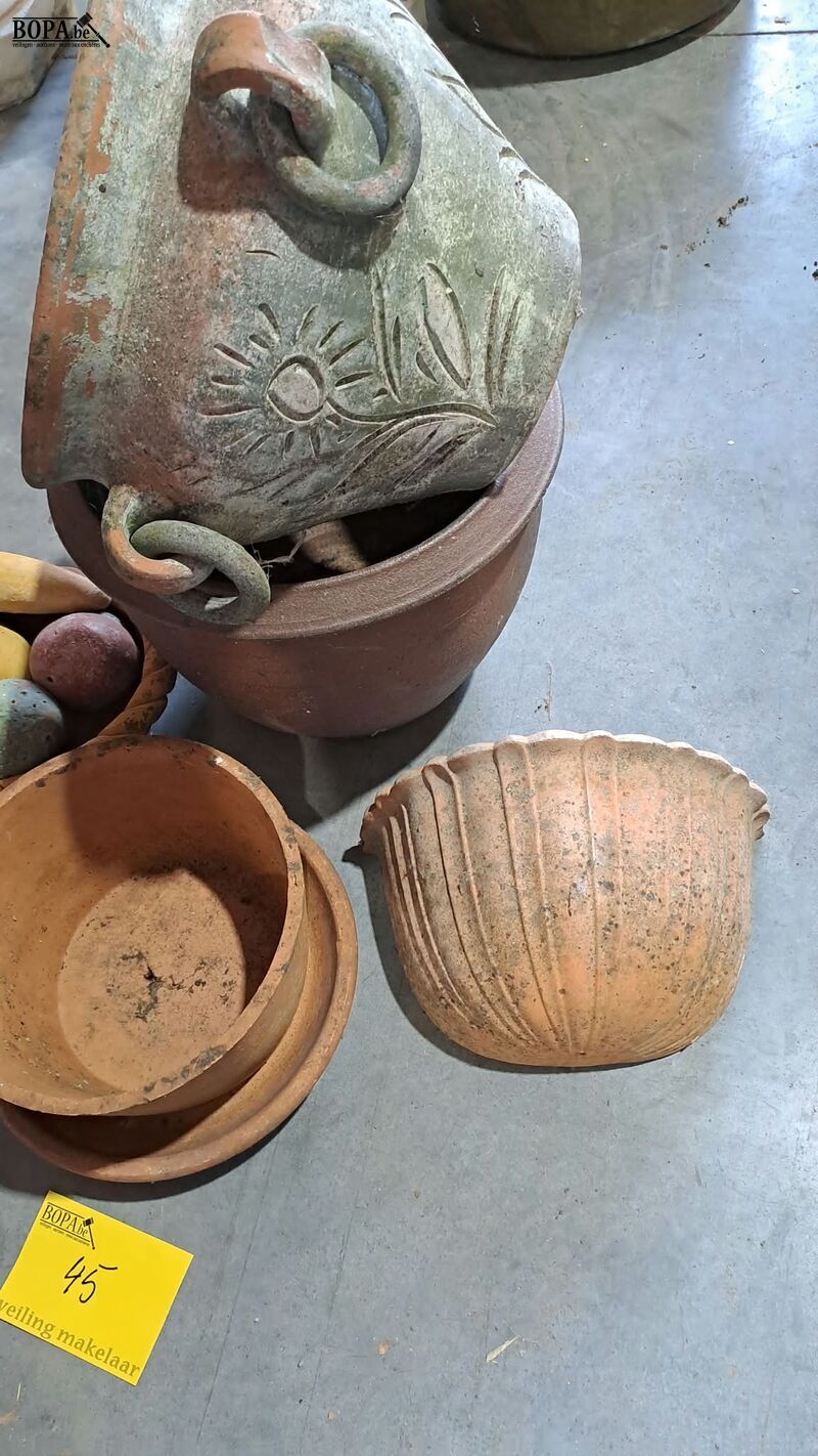 Bloempotten voor buiten 4 stuks en decoratieve fruitschaal i – foto 5 – kavel bij BOPA Auctions, Aarsele