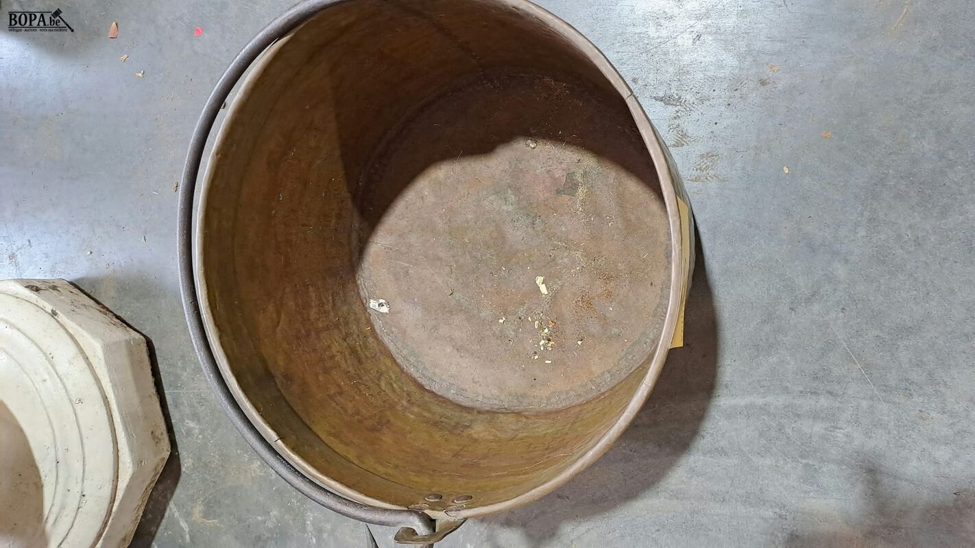 Koperen ketel met handvat – foto 3 – kavel bij BOPA Auctions, Aarsele