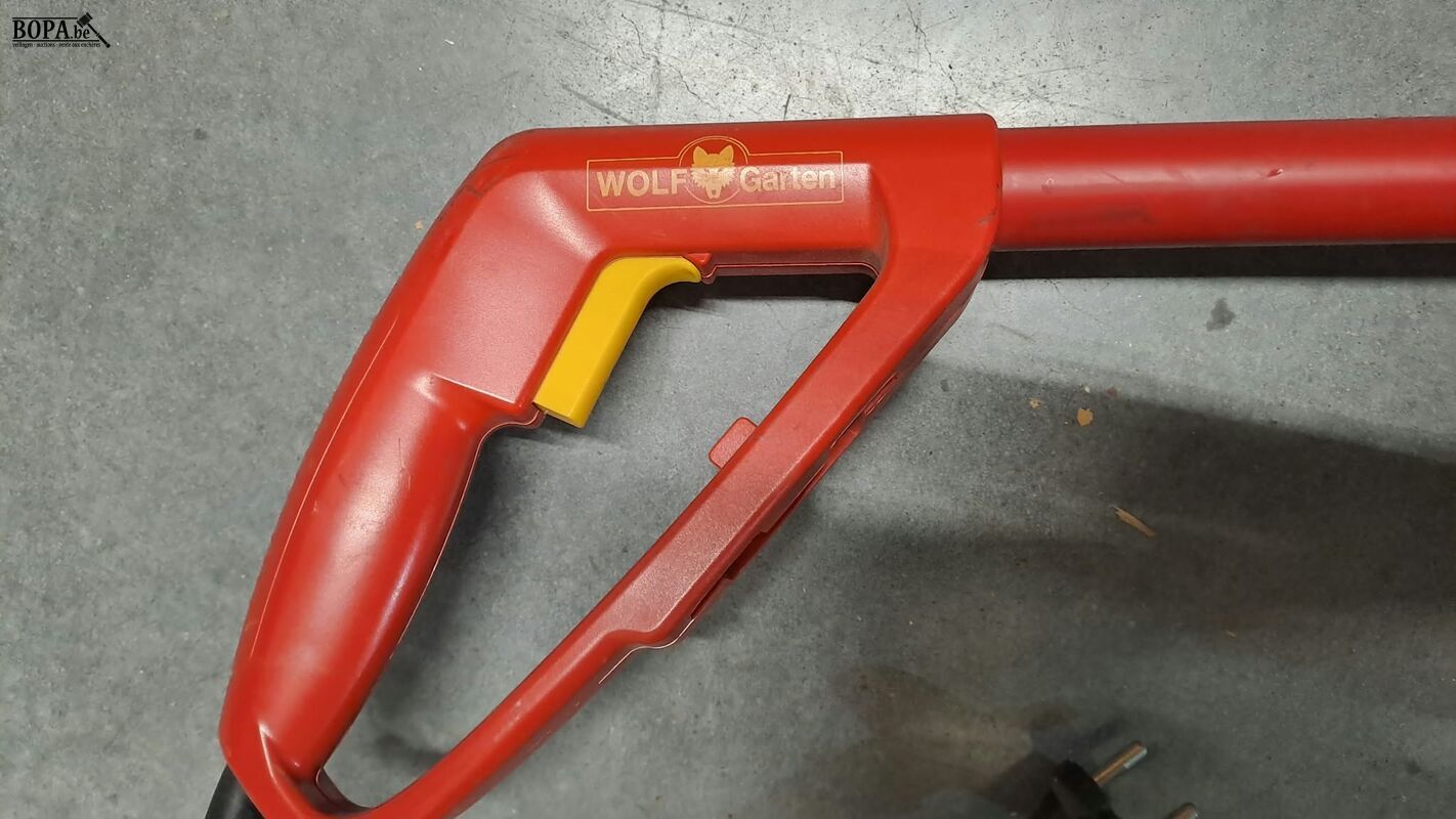 Electrische grastrimmer WOLF-Garten model GT 630 rood – foto 6 – kavel bij BOPA Auctions, Aarsele