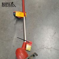 Electrische grastrimmer WOLF-Garten model GT 630 rood – kavel bij BOPA Auctions, Aarsele