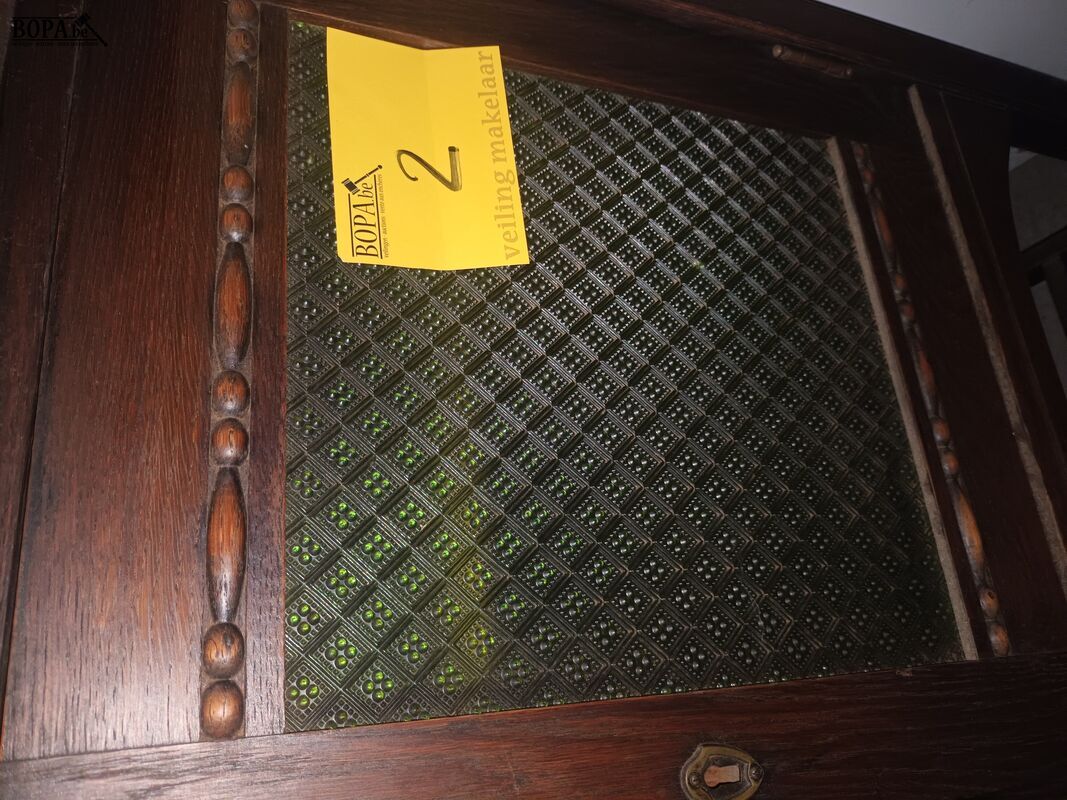 Antiek bijzetkastje – foto 3 – kavel bij BOPA Auctions, Ieper