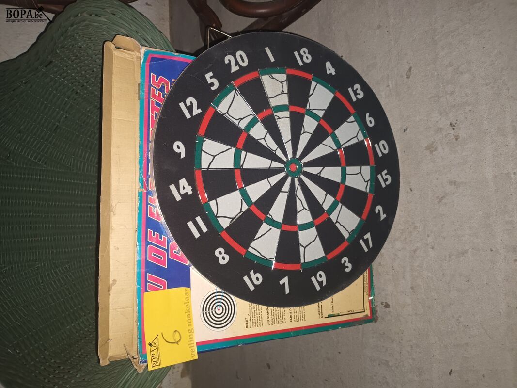 Darts bord – foto 2 – kavel bij BOPA Auctions, Ieper