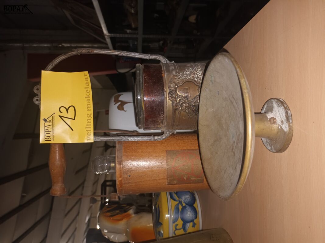 Schaal, lamp en dekselpot – foto 3 – kavel bij BOPA Auctions, Ieper