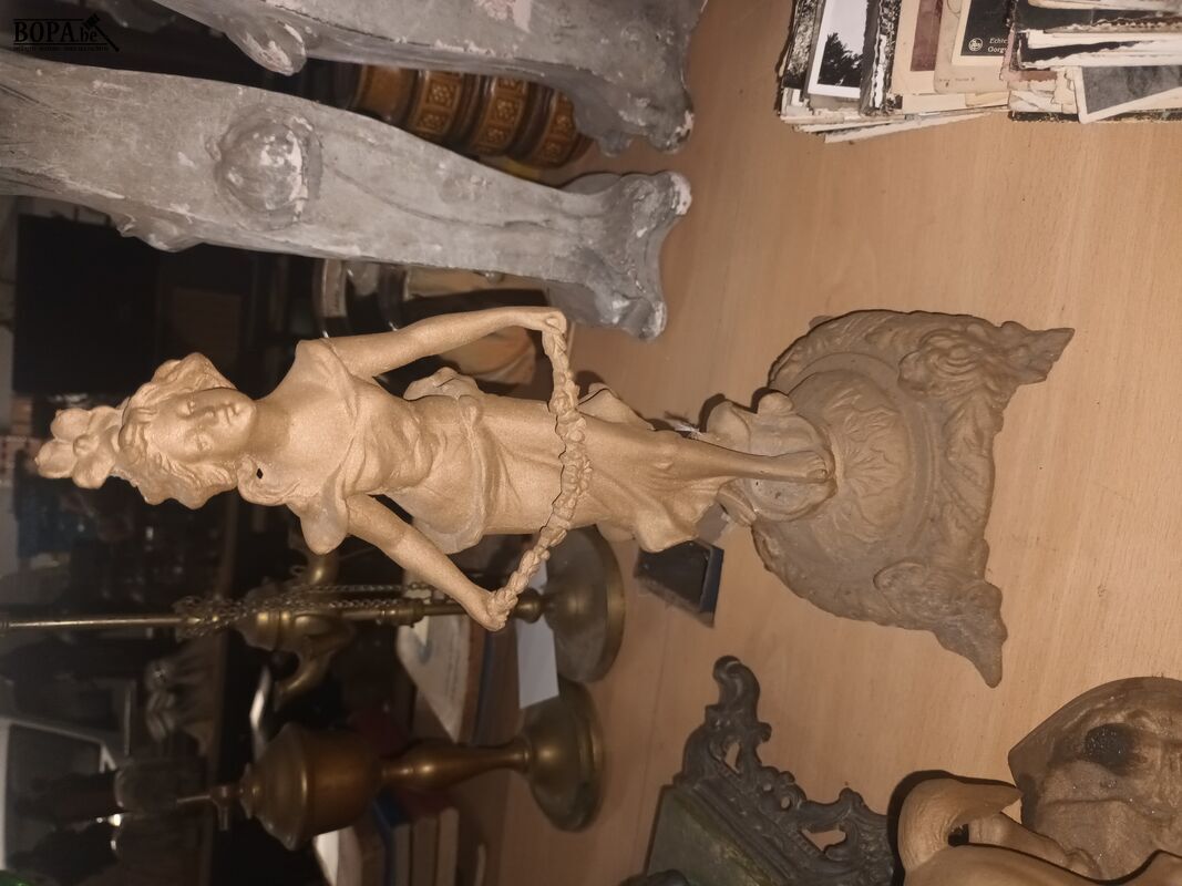 Metalen beelden. 2 stuks – foto 4 – kavel bij BOPA Auctions, Ieper