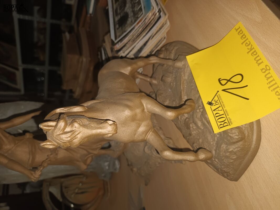 Metalen beelden. 2 stuks – foto 6 – kavel bij BOPA Auctions, Ieper